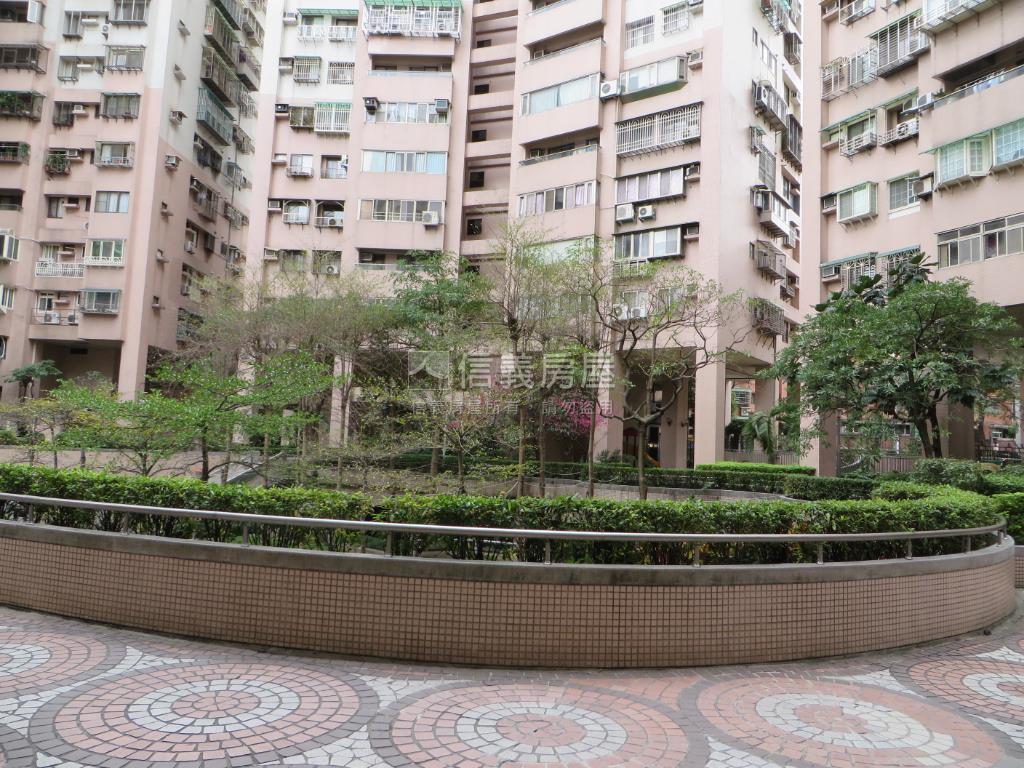 彩虹高樓美景溫馨四房房屋室內格局與周邊環境