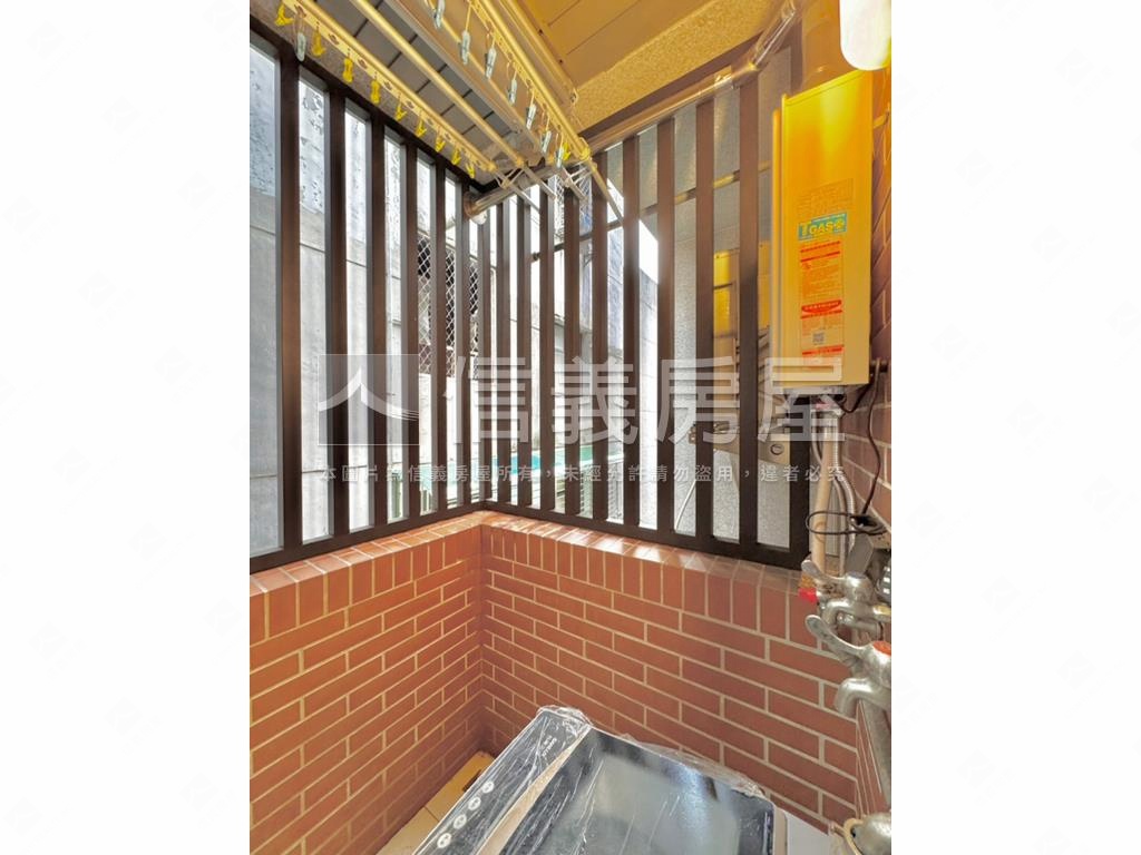 『市府捷運』精品生活房屋室內格局與周邊環境