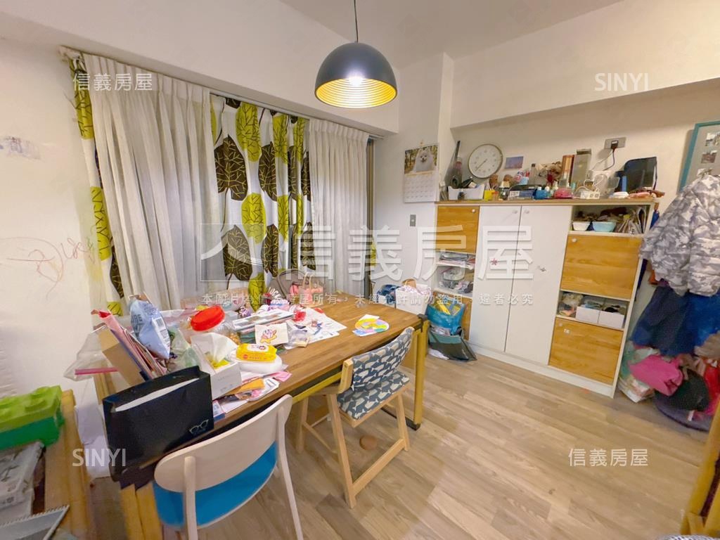 急售！順天鳳凰城三房車位房屋室內格局與周邊環境