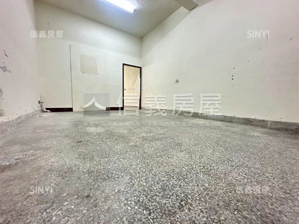 地坪約３３．８坪臨路透天房屋室內格局與周邊環境