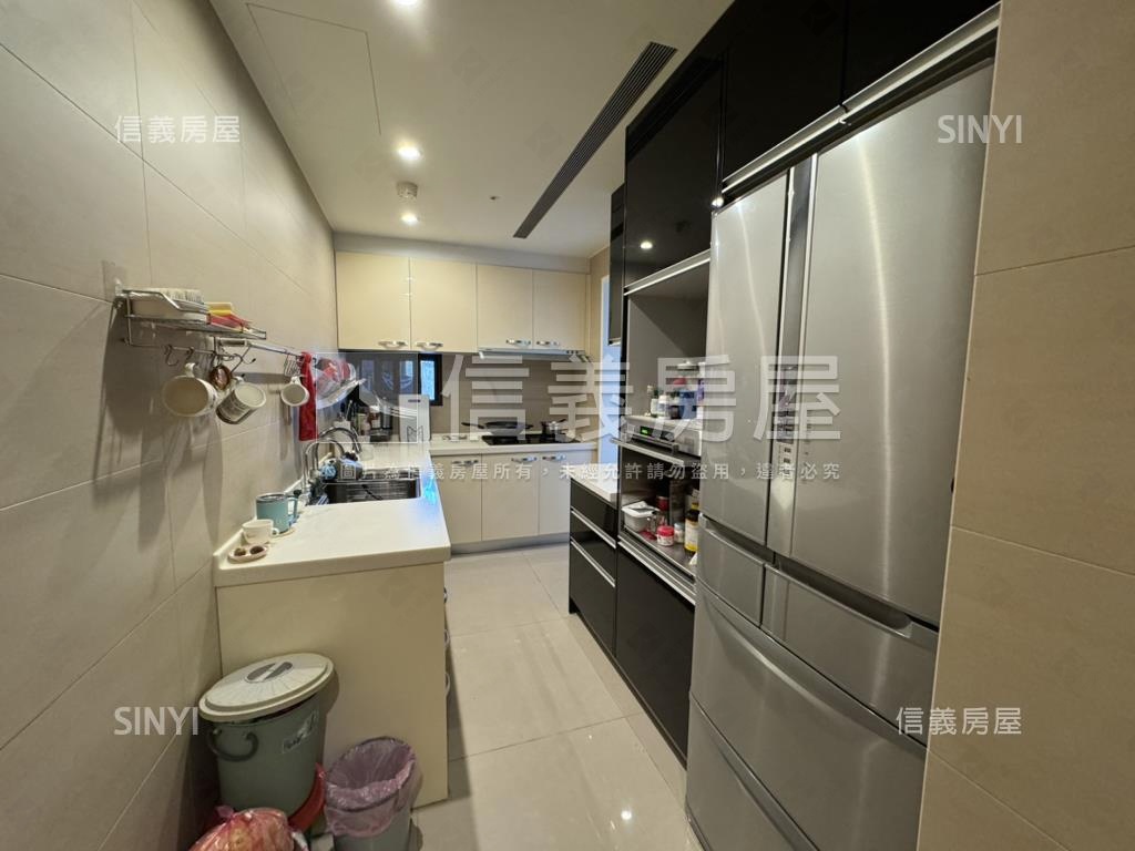 昭揚君典四房邊間景觀戶房屋室內格局與周邊環境