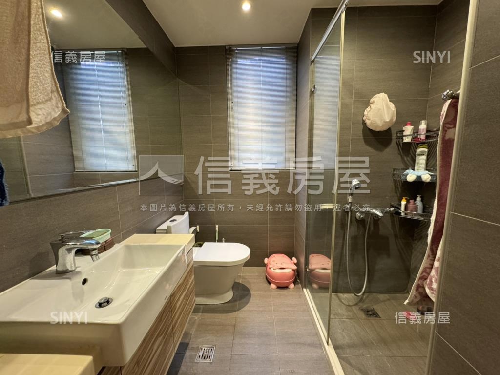 昭揚君典四房邊間景觀戶房屋室內格局與周邊環境