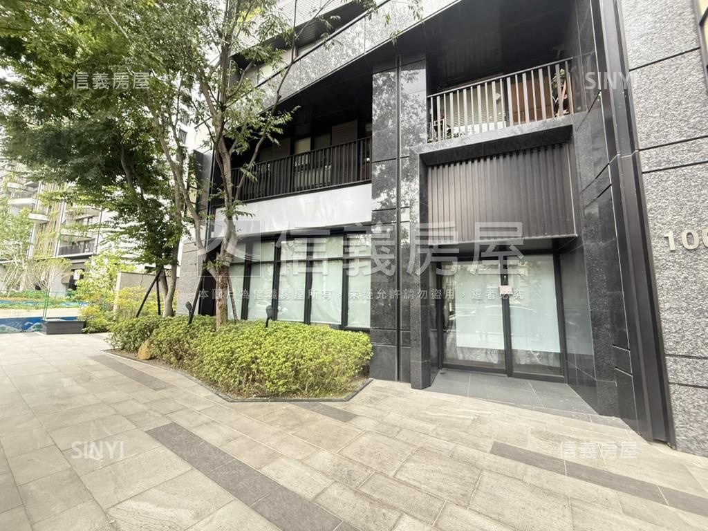 惠宇邊間大面寬轉角樓店房屋室內格局與周邊環境