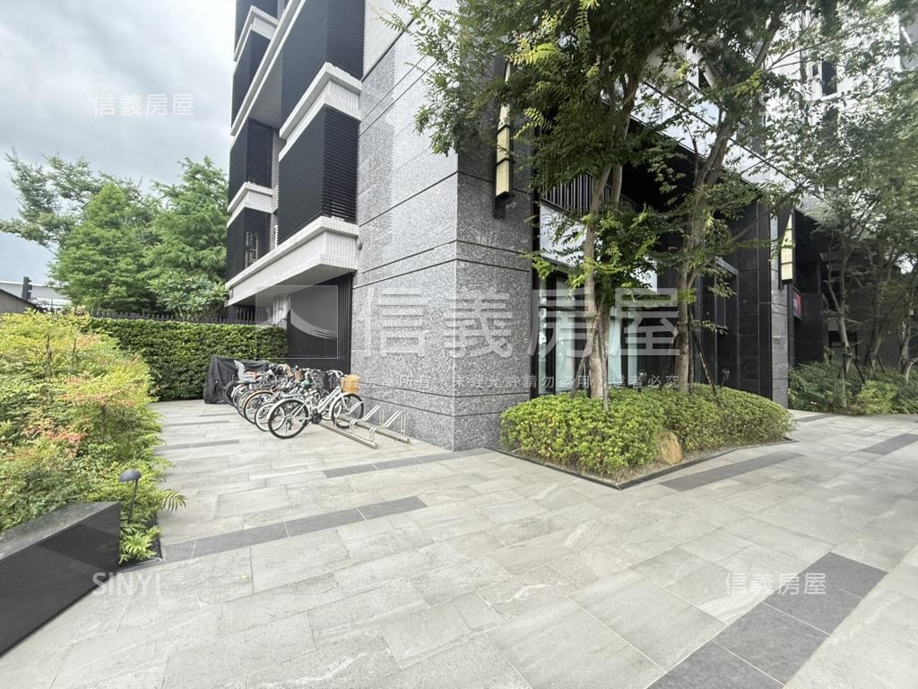 惠宇邊間大面寬轉角樓店房屋室內格局與周邊環境
