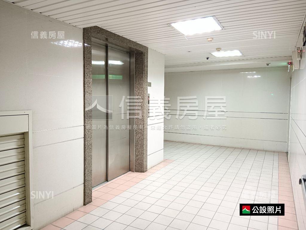 國鼎廣場近港墘站坡平車位房屋室內格局與周邊環境