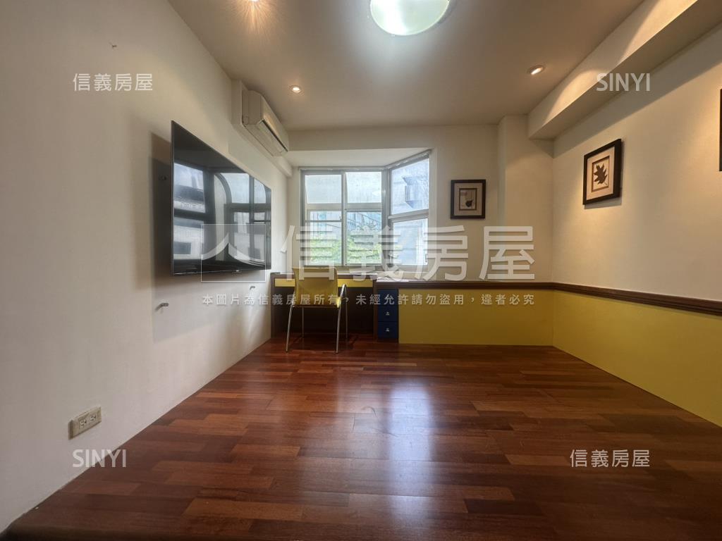 遠百巧筑三房車位房屋室內格局與周邊環境
