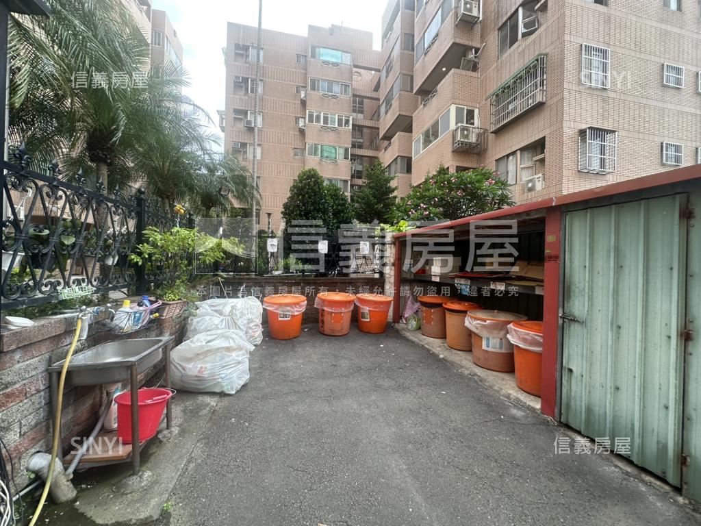 遠百巧筑三房車位房屋室內格局與周邊環境