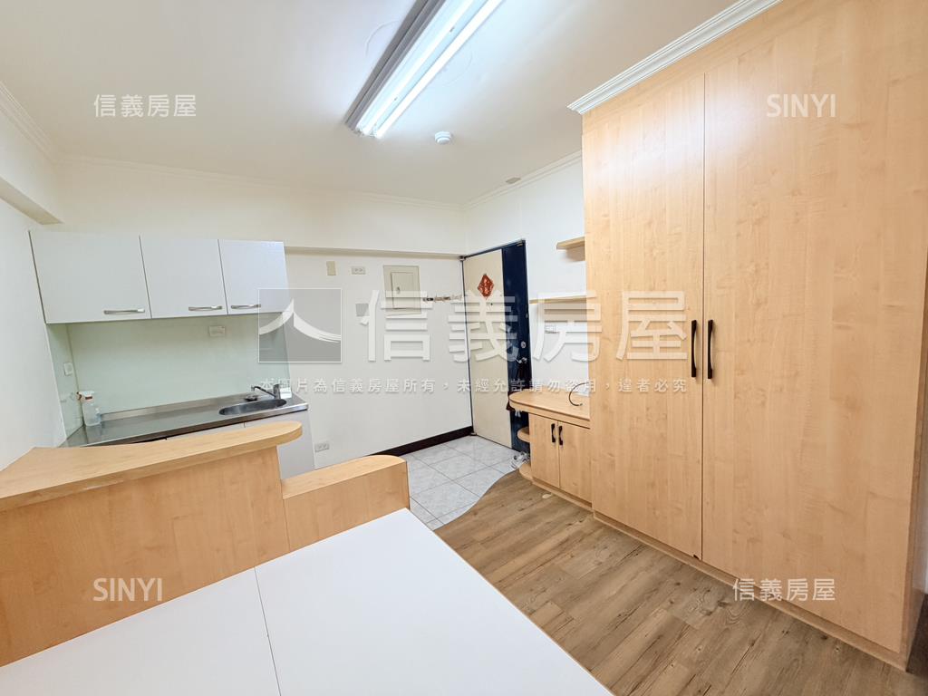文忠路·採光安靜美套房房屋室內格局與周邊環境
