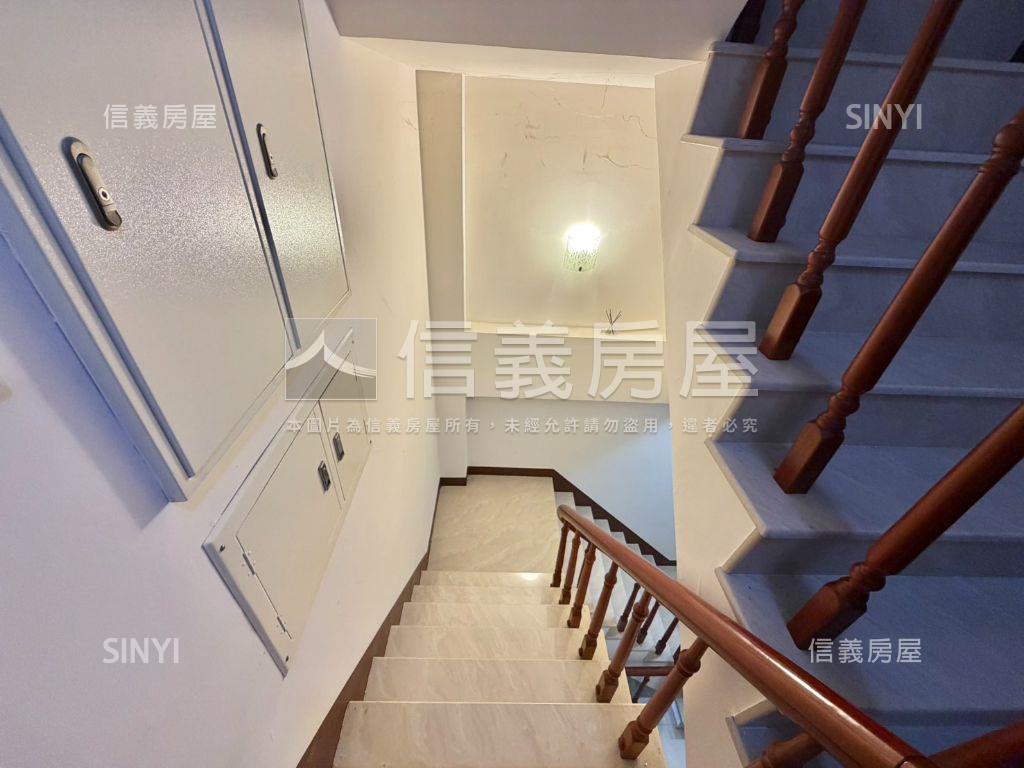 ＬＭ特區南科風采裝潢車墅房屋室內格局與周邊環境