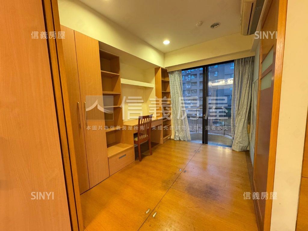 關渡水京質感裝潢大兩房房屋室內格局與周邊環境