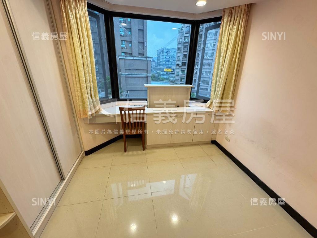 關渡水京質感裝潢大兩房房屋室內格局與周邊環境