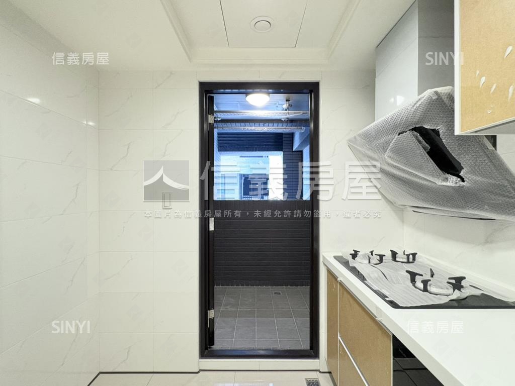 遠雄藏萃高樓景觀兩房平車房屋室內格局與周邊環境