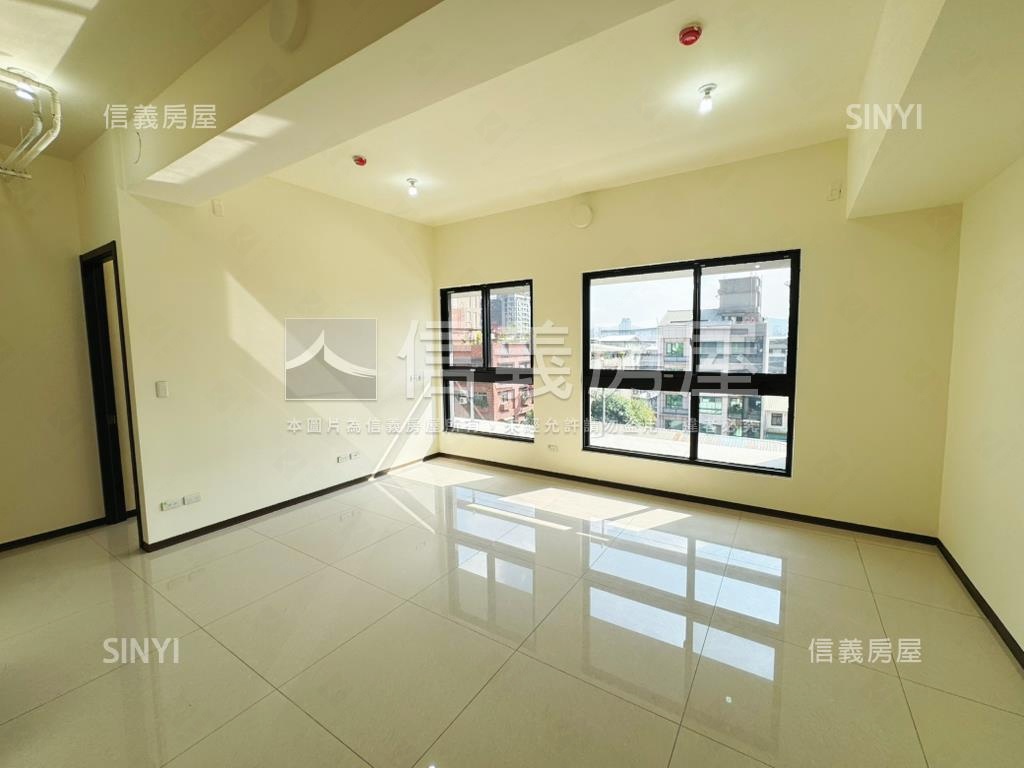 吉美天悅２房雙衛＋車位房屋室內格局與周邊環境