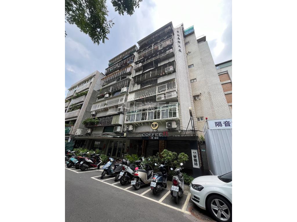 正雙園國中金店面房屋室內格局與周邊環境