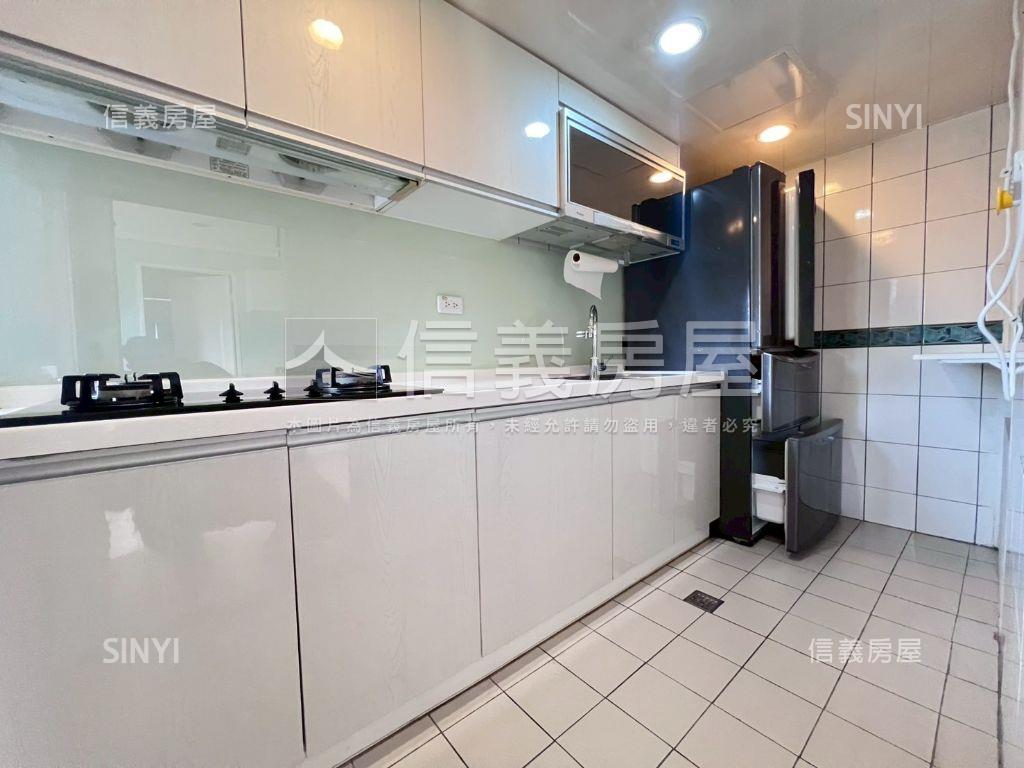 巴黎伯爵景觀高樓3房車位房屋室內格局與周邊環境