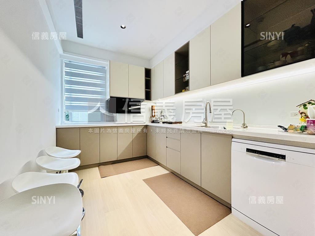 近捷運中山站文化新都美裝房屋室內格局與周邊環境