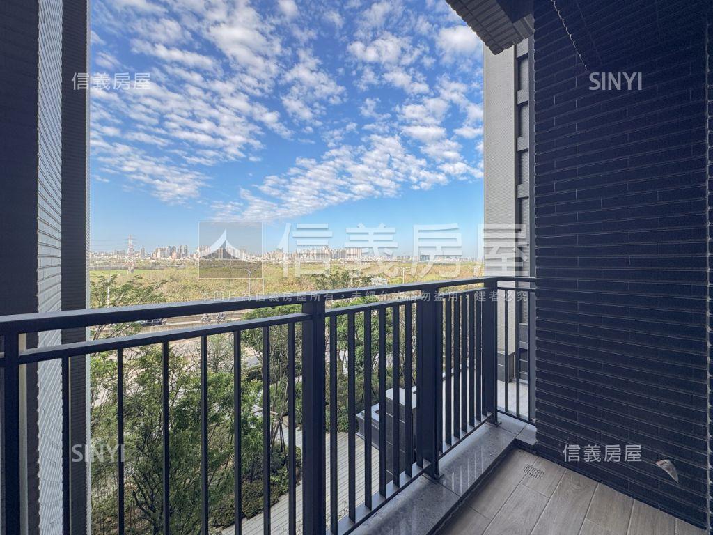 極至惠友全新三房房屋室內格局與周邊環境