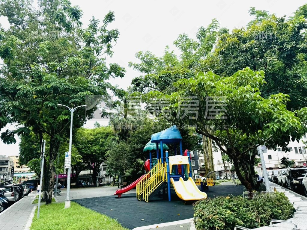 黃金三樓★近捷運公園兩房房屋室內格局與周邊環境