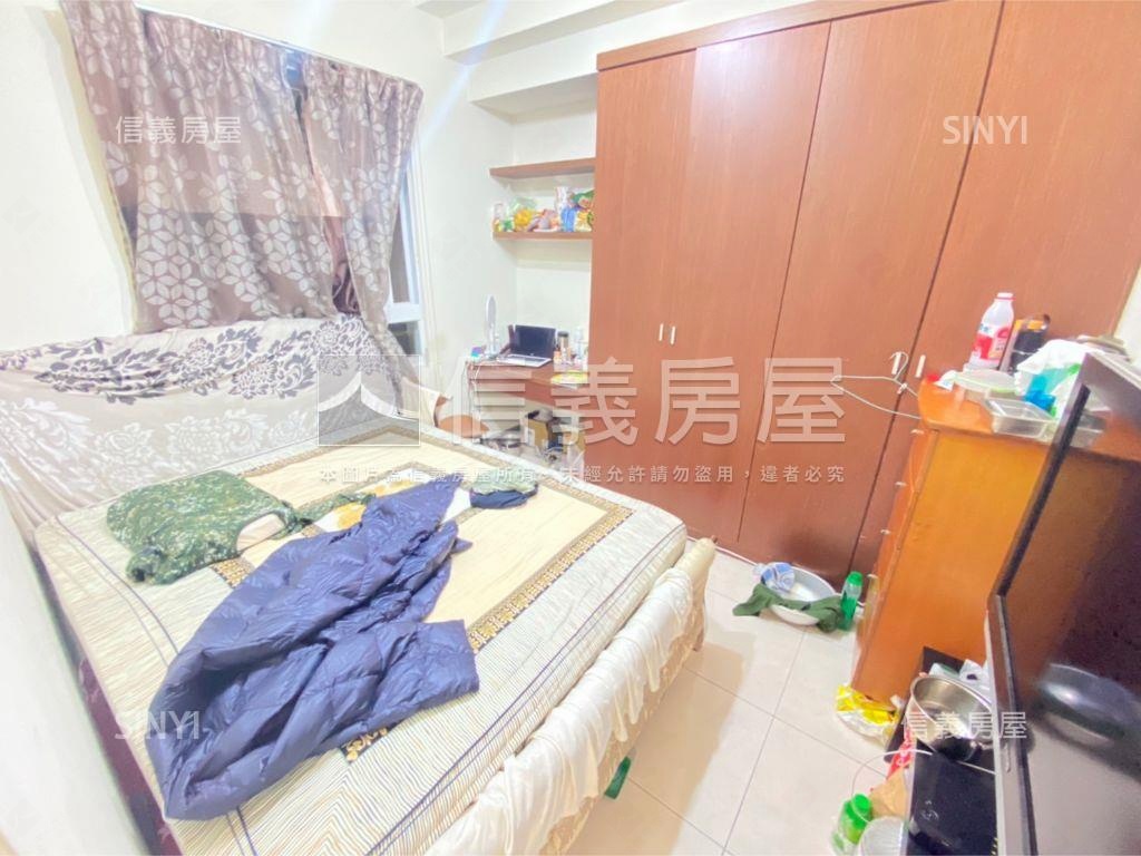 專任巴黎學院３＋１房車位房屋室內格局與周邊環境