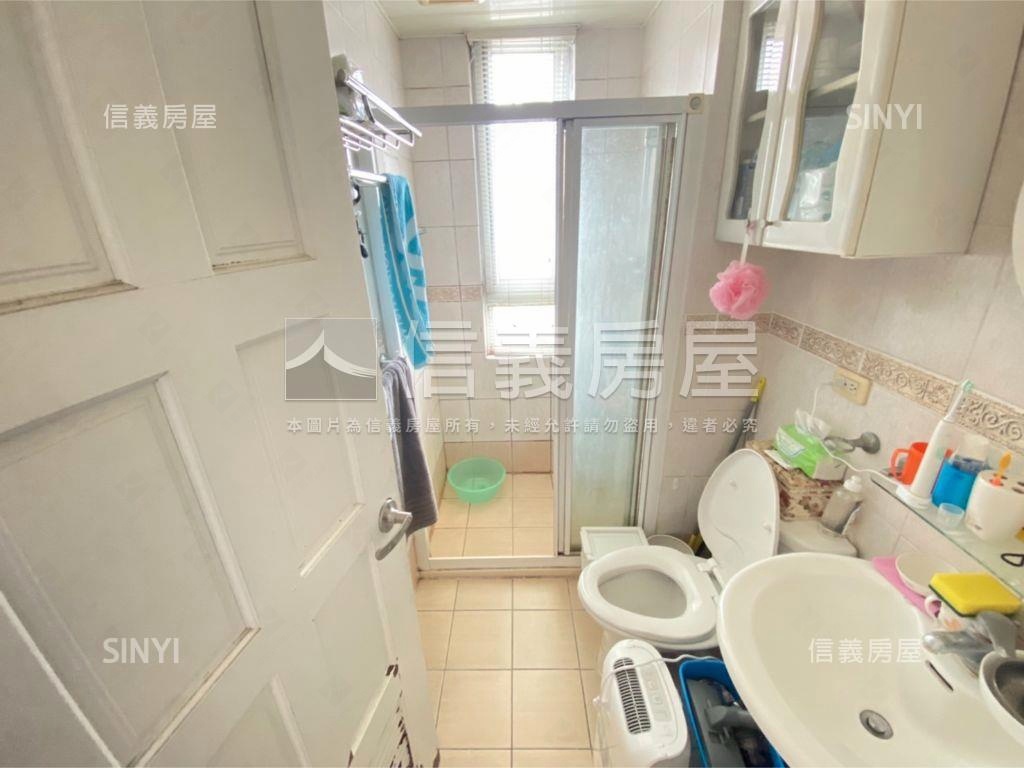 專任巴黎學院３＋１房車位房屋室內格局與周邊環境