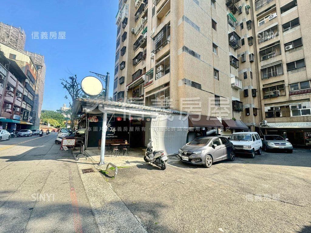 近中國醫一中商圈角間金店房屋室內格局與周邊環境
