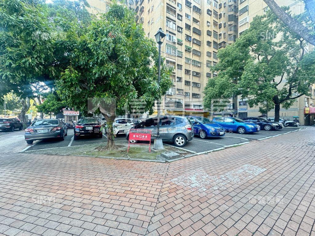 近中國醫一中商圈角間金店房屋室內格局與周邊環境