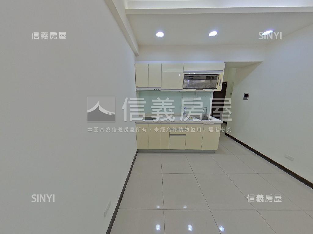 頂溪捷運新時代挑高一樓房屋室內格局與周邊環境