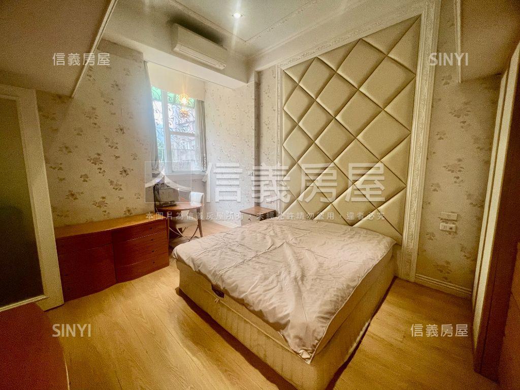 可看－甲山林豪華車位別墅房屋室內格局與周邊環境