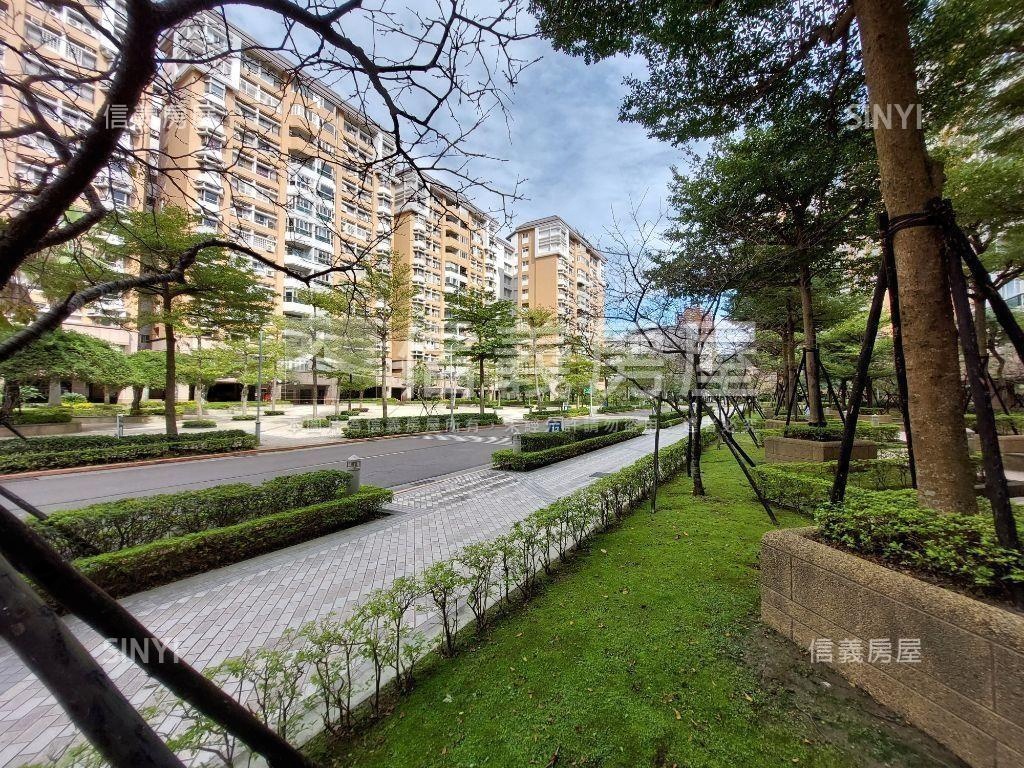健安新城朝北面山景四房房屋室內格局與周邊環境