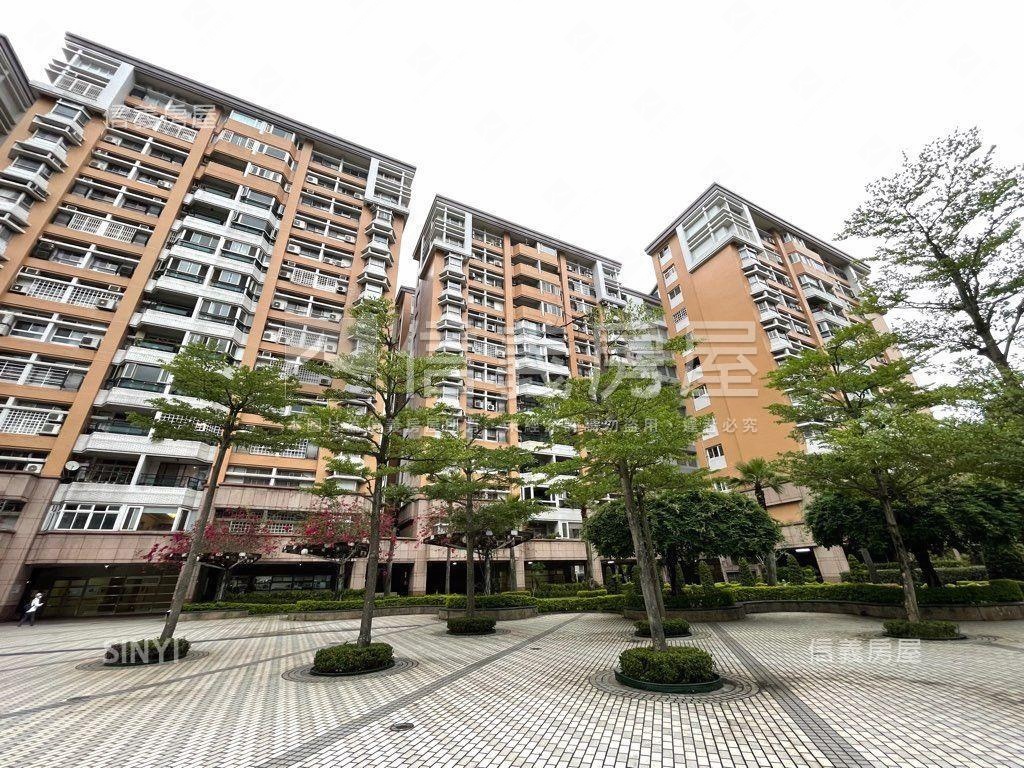 健安新城朝北面山景四房房屋室內格局與周邊環境