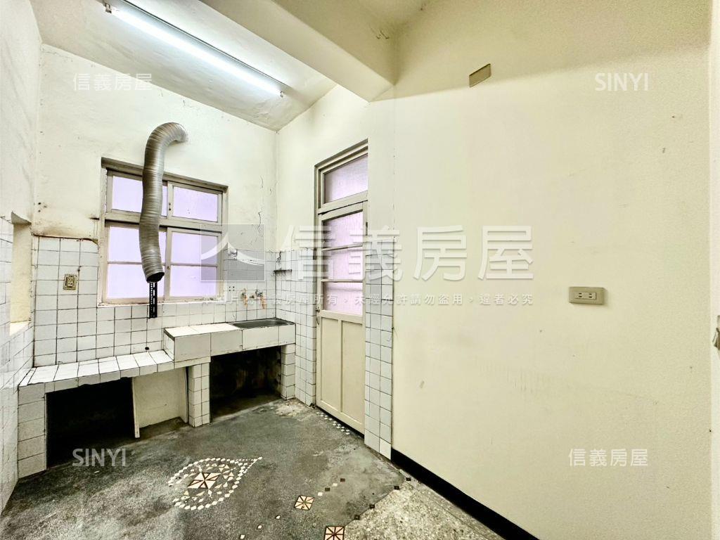 近北士科邊間一樓二樓房屋室內格局與周邊環境