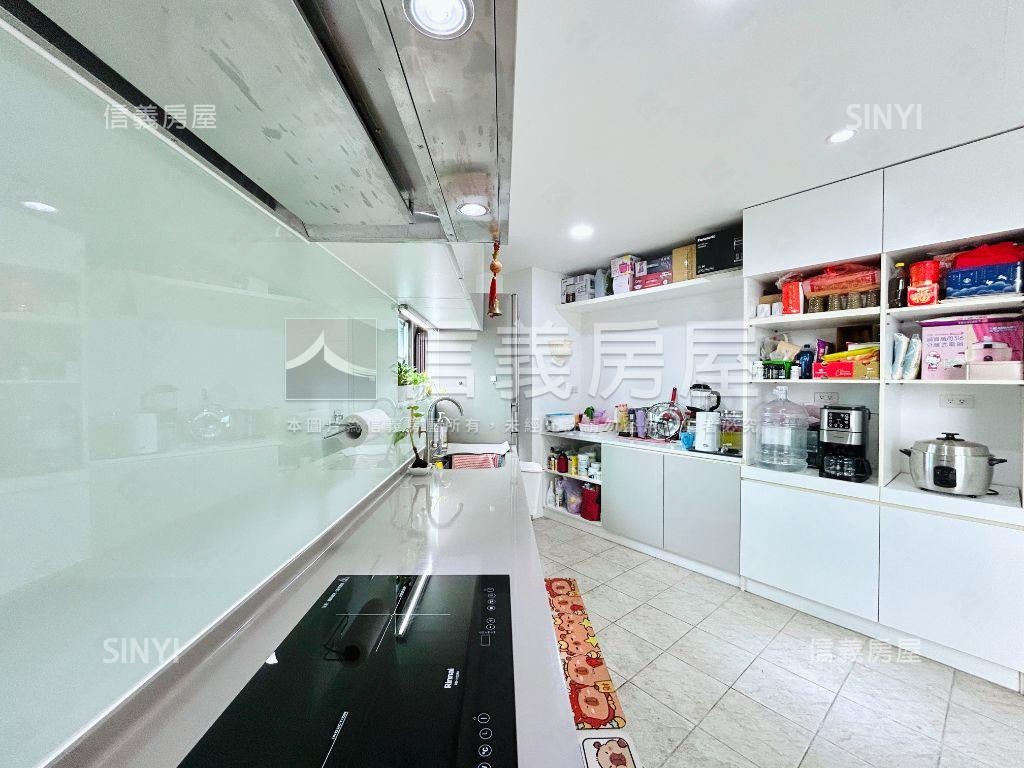 ⭐稀有輕屋齡邊間店面房屋室內格局與周邊環境