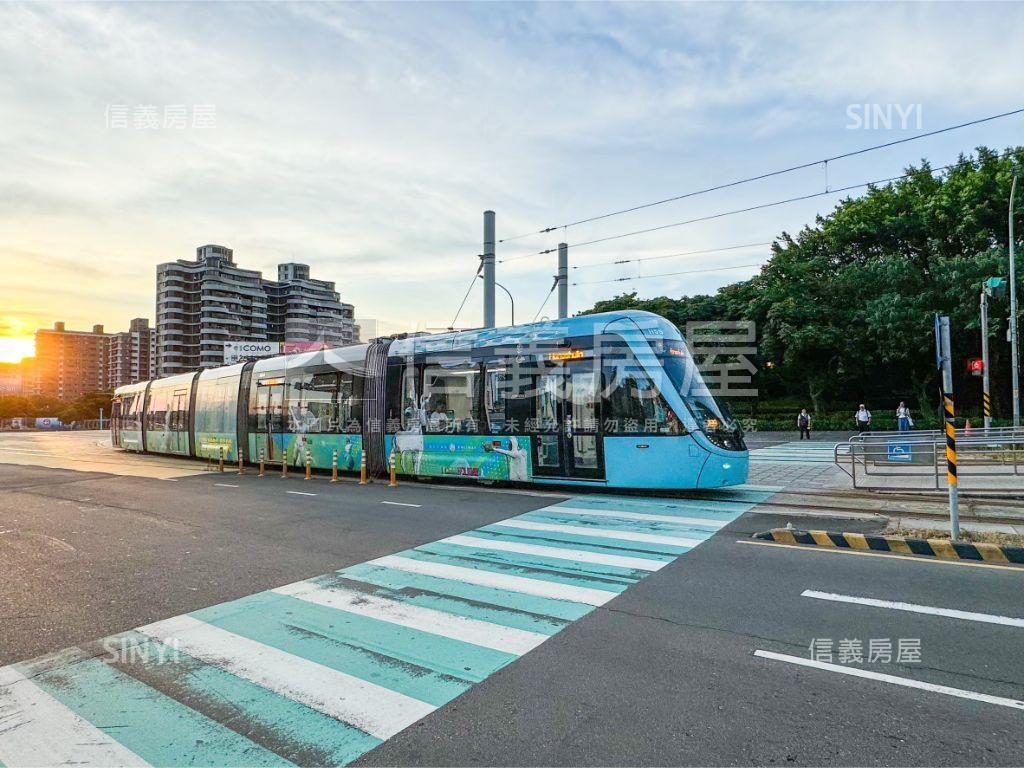 四季之旅朝南大４房車位房屋室內格局與周邊環境