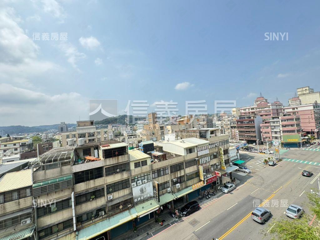 竹東大面寬臨路角間大透店房屋室內格局與周邊環境