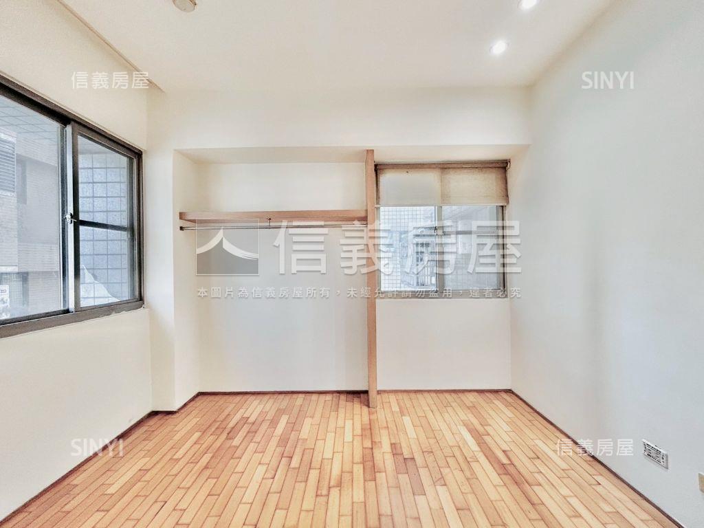 近大業國中大三房平車房屋室內格局與周邊環境