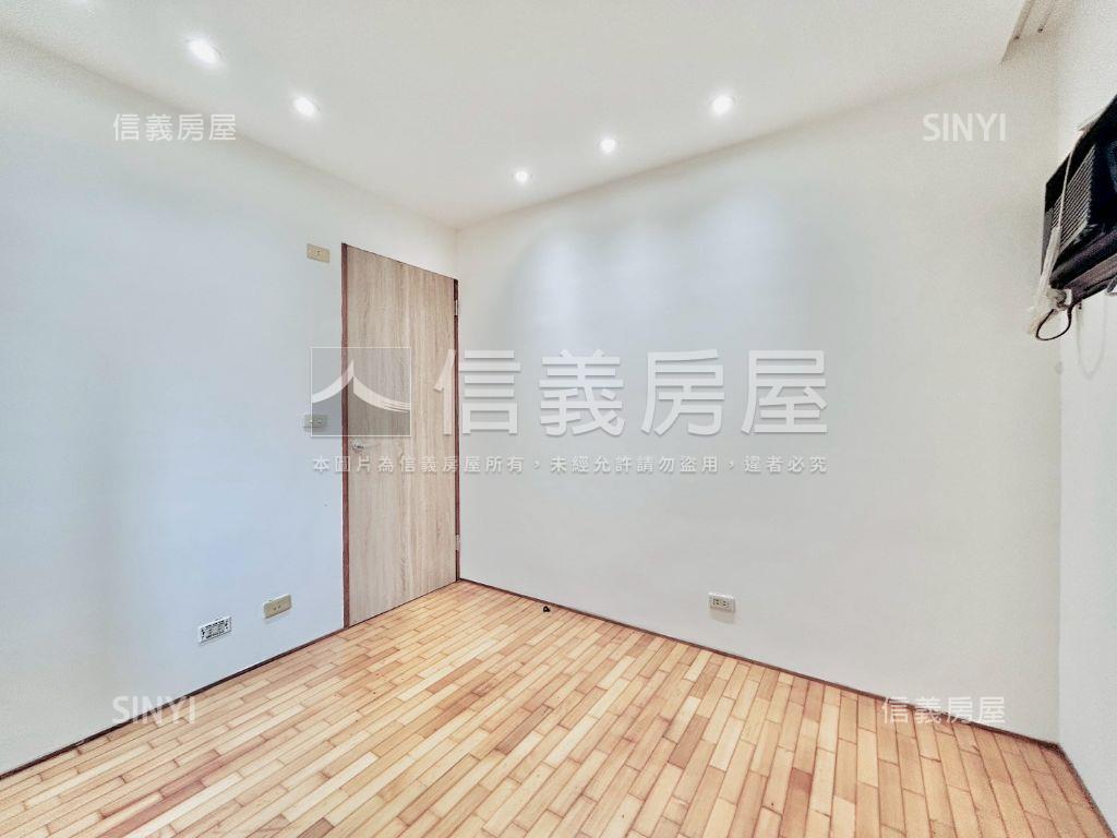 近大業國中大三房平車房屋室內格局與周邊環境