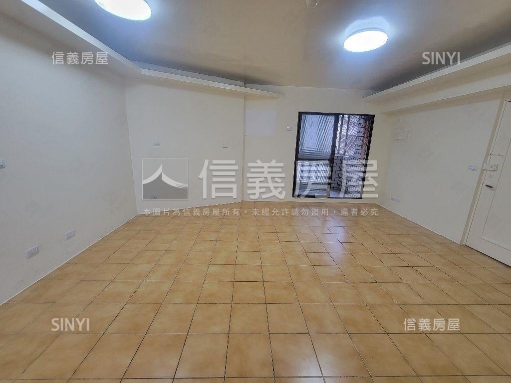 樹孝商圈✦低總價三房平車房屋室內格局與周邊環境