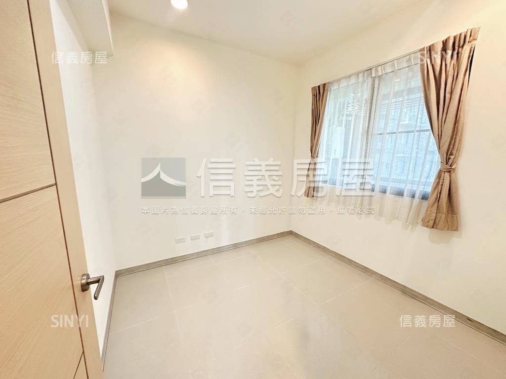 上越雅築兩房車位房屋室內格局與周邊環境