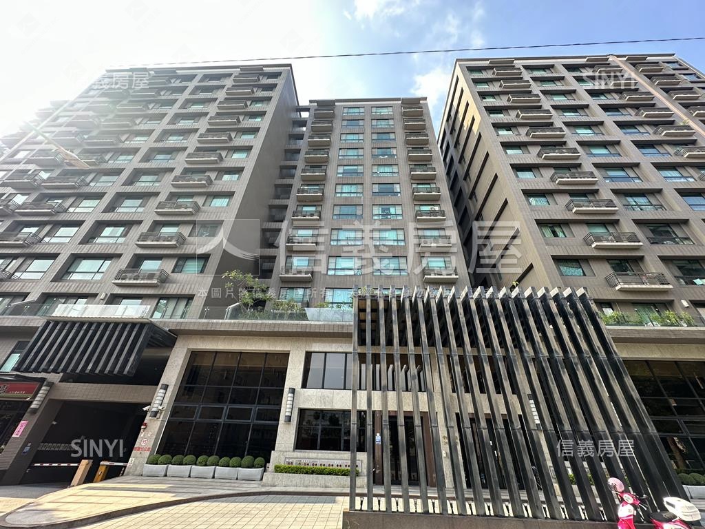 上越雅築兩房車位房屋室內格局與周邊環境