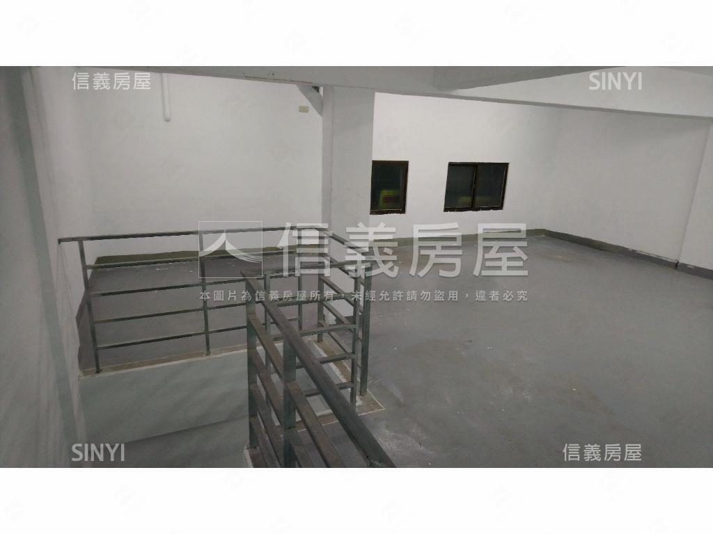 新莊近捷運透天廠房近百坪房屋室內格局與周邊環境