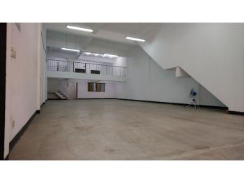 新莊近捷運透天廠房近百坪