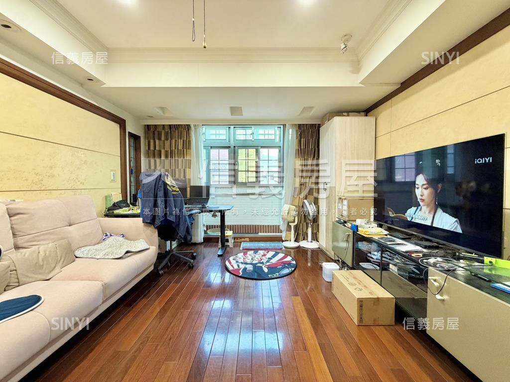 薇閣｜捷運獨戶三房大陽台房屋室內格局與周邊環境