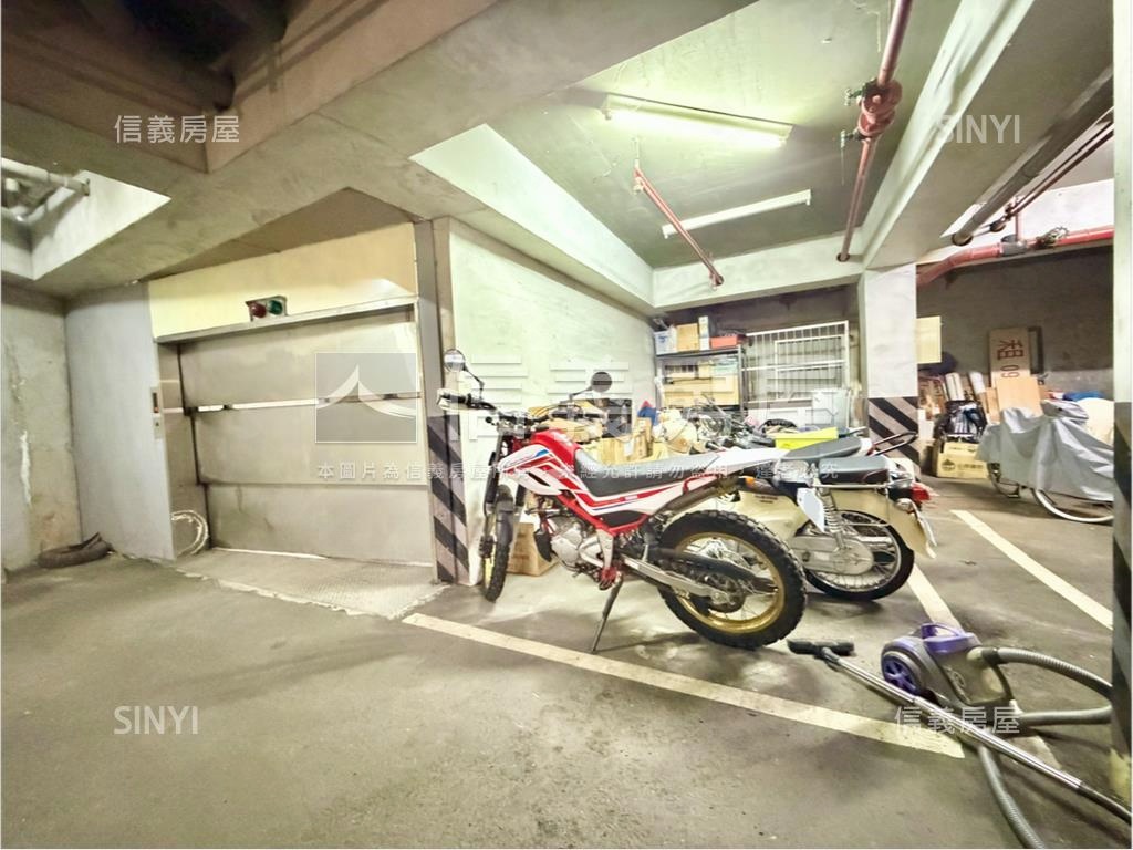 薇閣｜捷運獨戶三房大陽台房屋室內格局與周邊環境