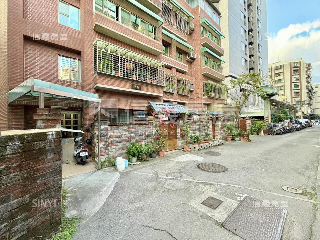 薇閣｜捷運獨戶三房大陽台房屋室內格局與周邊環境