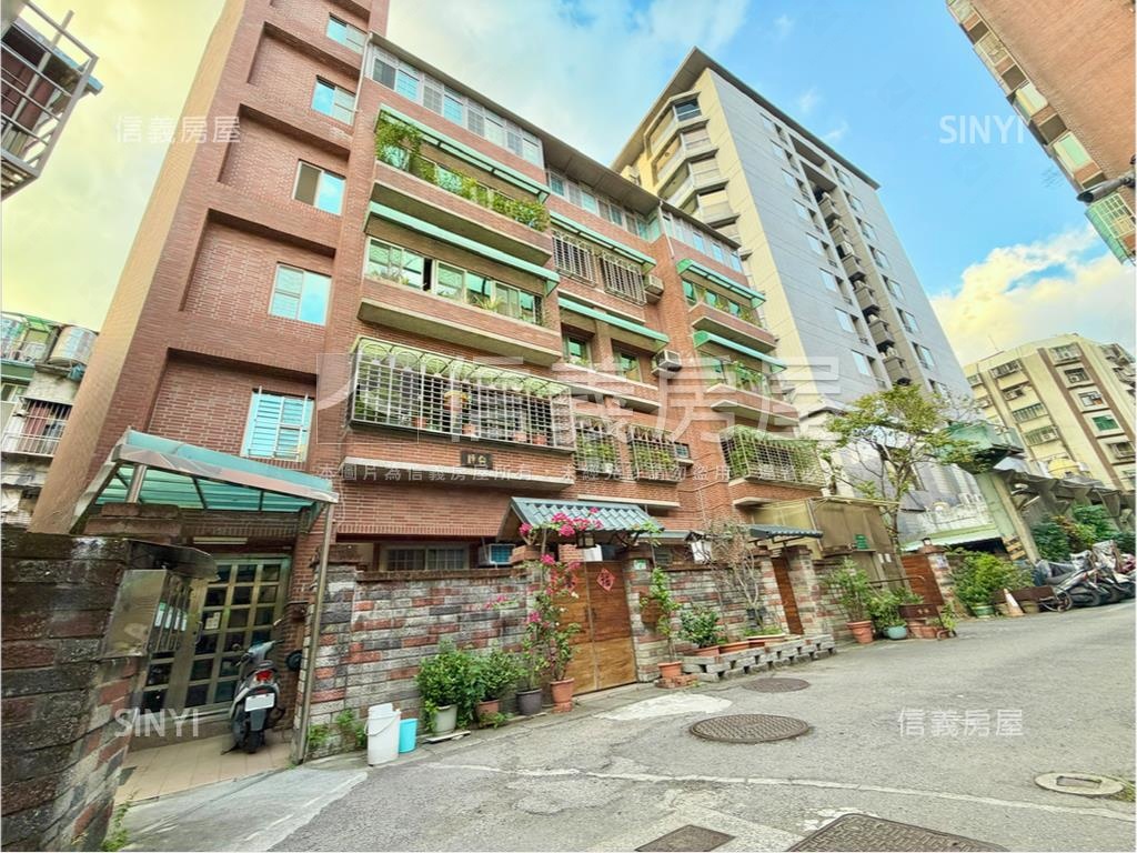 薇閣｜捷運獨戶三房大陽台房屋室內格局與周邊環境