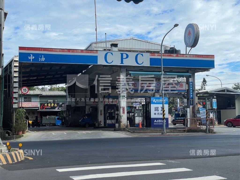 近輕軌＊稀有２樓＊頂加房屋室內格局與周邊環境