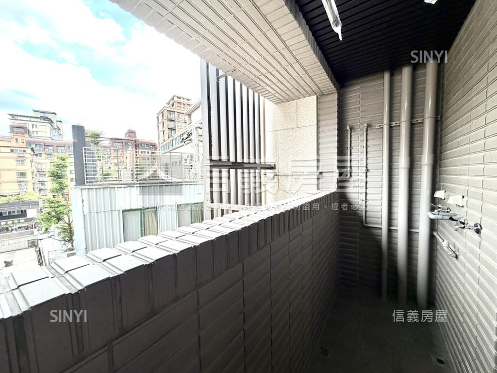 金之邸裝潢一房４Ｆ美屋房屋室內格局與周邊環境