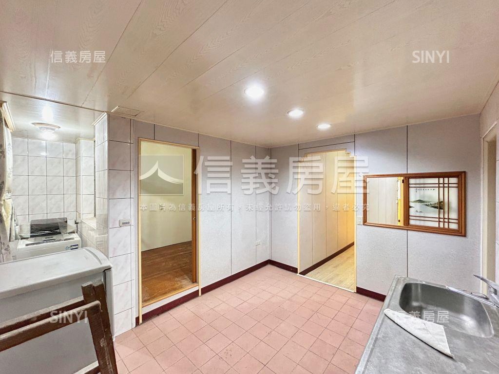 成泰路一段公寓三樓房屋室內格局與周邊環境
