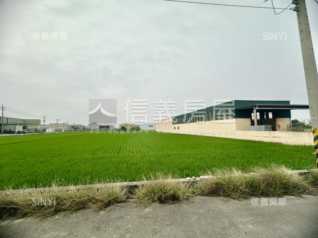 和美８８０坪臨路方正農地房屋室內格局與周邊環境