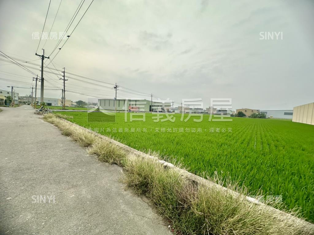 和美８８０坪臨路方正農地房屋室內格局與周邊環境